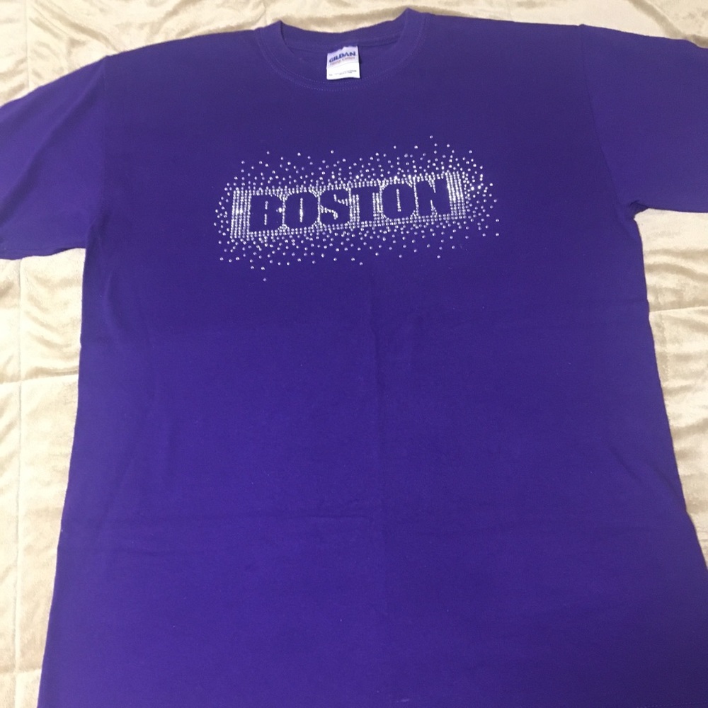 NWOT! BOSTON purple bling T-shirt